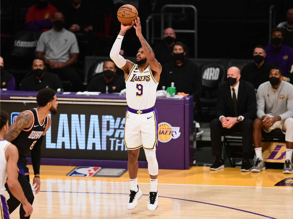 14连胜无敌！哈姆与普林斯助力雄鹿称王，湖人是否后悔放手？